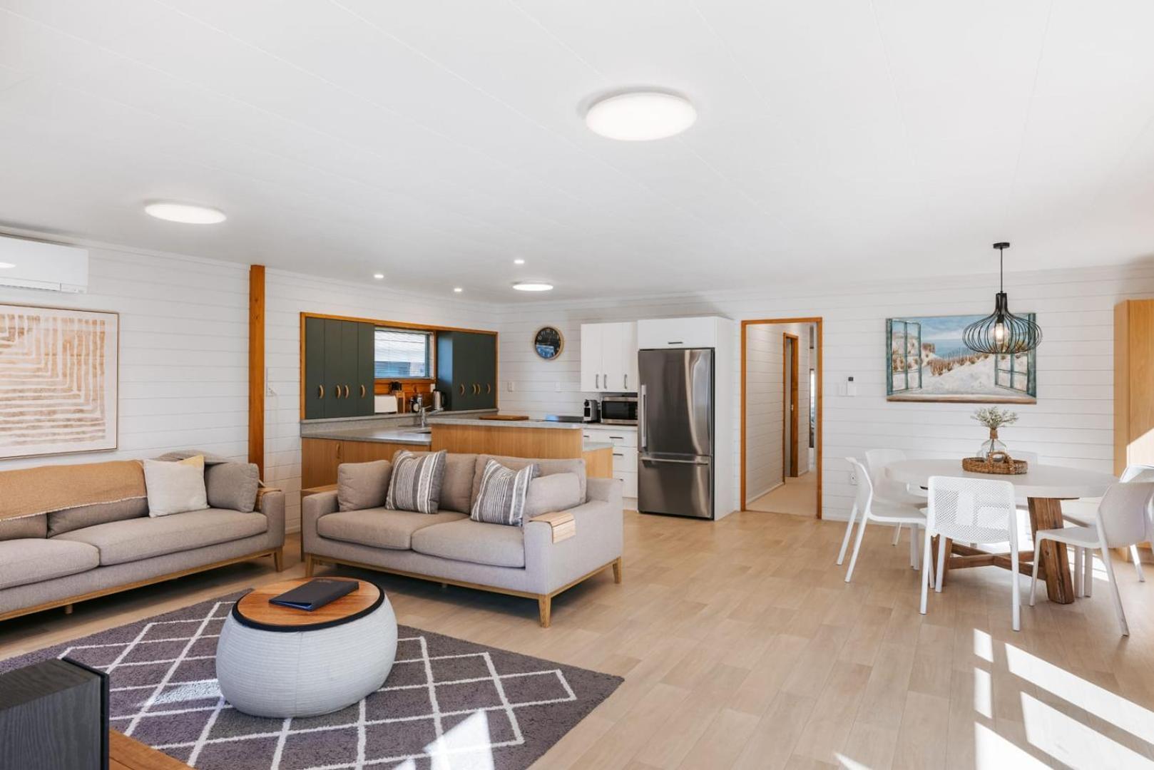 Villa The Iconic Kiwi Bach, Full Site Downtown Mount Mount Maunganui Exterior foto